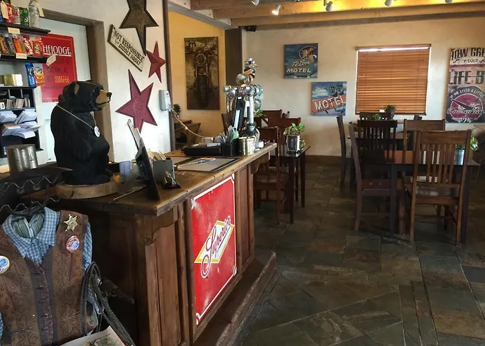 The On Route 66 Motel 5*